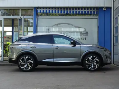 Nissan Qashqai 1.3 DIG-T MHEV Tekna+ — Hybride léger, 4x4 polyvalent, 10 km — Miniature 7
