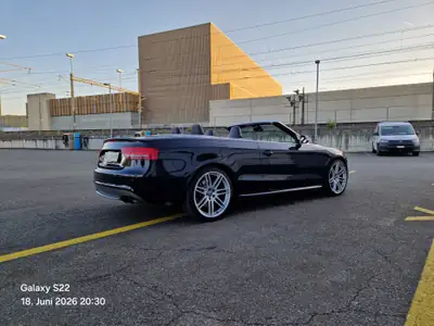 Audi S5 Cabriolet 3.0 V6 TFSI quattro — Roadster dynamique, entretien à jour — Miniatura 7