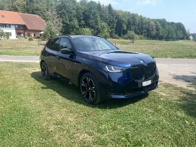 BMW X3 M50 2024 — Performance hybride, 27 000 km seulement — Heckansicht