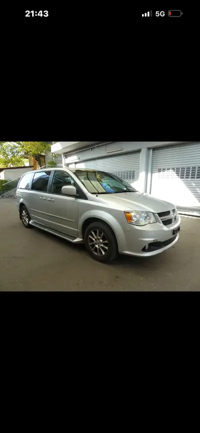 Dodge Grand Caravan 2011 — Monospace 7 places, motorisation robuste 287 ch — vista esterna