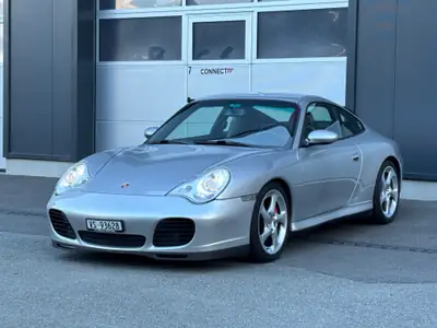 Porsche 911 Carrera 4S — Légendaire coupé sport, moteur révisionné, garantie jusqu'en 2027 — fianco