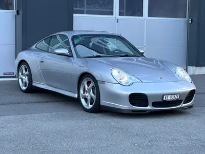 Porsche 911 Carrera 4S — Légendaire coupé sport, moteur révisionné, garantie jusqu'en 2027 — vista posteriore
