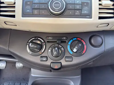 Nissan Micra 1.2 Acenta 2008 — Citadine fiable, climatisée et sans accident — Miniature 16