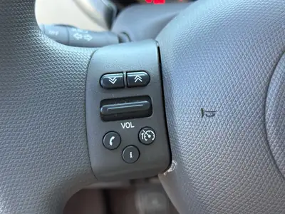 Nissan Micra 1.2 Acenta 2008 — Citadine fiable, climatisée et sans accident — Miniature 21