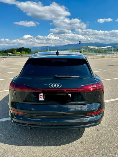 Audi e-tron 50 S Line — SUV électrique premium, 42'000 km, leasing transférable — arrière