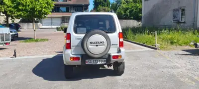 Suzuki Jimny 1.3 4WD GL Top — Le compact 4x4 légendaire, fiable et économe — Innenraum