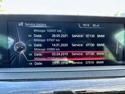 BMW 320i xDrive Touring — Familiale Premium All-Wheel Drive, 140 000 km, Historique complet — Thumbnail 16
