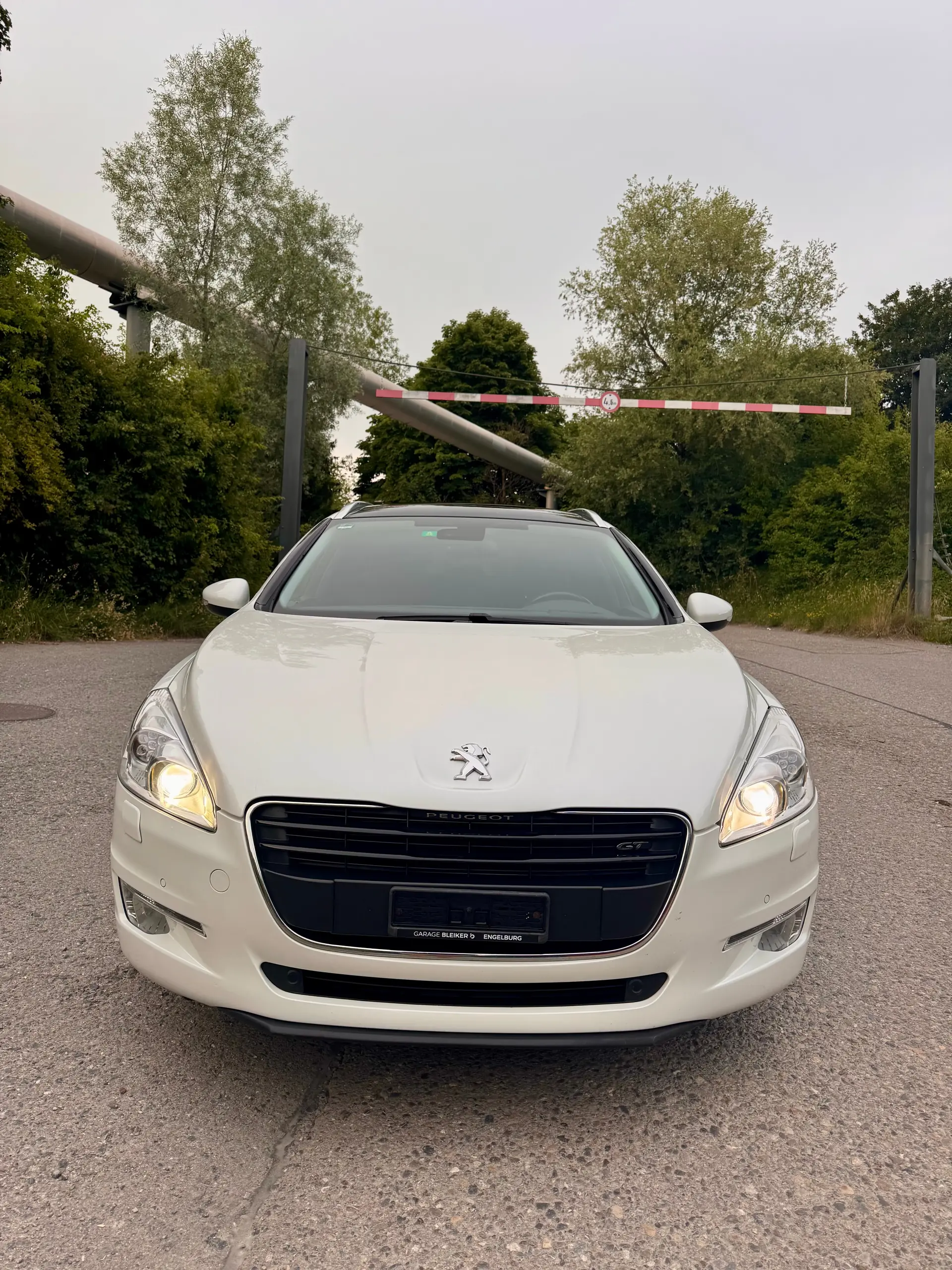 Peugeot 508 2.2 HDi GT — Break spacieux, diesel performant, sans sinistre — vista esterna