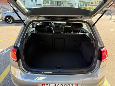 VW Golf 2.0 TDI Comfortline DSG — Berline fiable, 160'000 km, consommation écologique — détail