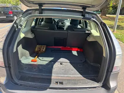 SAAB 9-3 1.8T 150 Vector — Break élégant, motorisation fiable et consommation mesurée — Innenraum