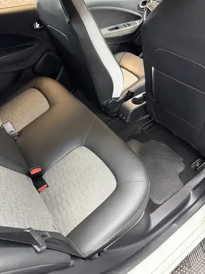 Renault Zoé Intens R135 — Électrique performante, batterie incluse, quasi neuve — Miniature 8