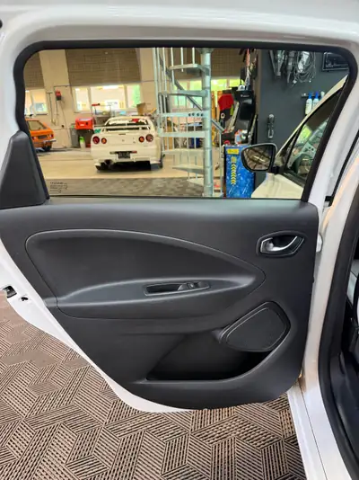 Renault Zoé Intens R135 — Électrique performante, batterie incluse, quasi neuve — Miniature 11
