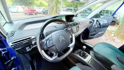 Citroën Grand C4 Picasso 1.2 PureTech Shine — Monospace familial, seulement 4'900 km — Miniature 9