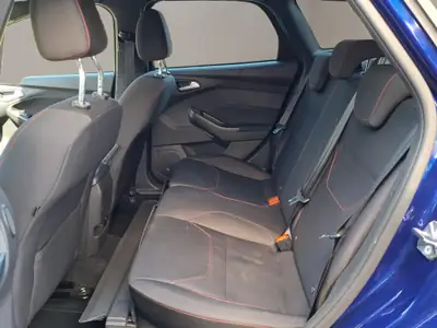 Ford Focus Station Wagon 1.5 TDCi 120 — Diesel économe, spacieux et fiable — Miniature 9
