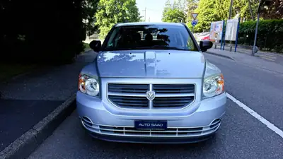 Dodge Caliber 2.0 — Compacte polyvalente, moteur fiable 156 ch, sans sinistre — vue extérieure
