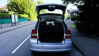 Dodge Caliber 2.0 — Compacte polyvalente, moteur fiable 156 ch, sans sinistre — Miniature 7