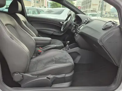 SEAT Ibiza SC 1.8 TSI Cupra — Sportive compacte, 192 ch et finition premium — Miniatur 18