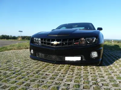 Chevrolet Camaro SS 6.2 V8 — Muscle car américain mythique, 405 ch de pure puissance — vista posteriore