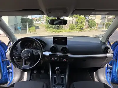 Audi Q2 1.4 TFSI Sport — SUV urbain dynamique, sans accident, révisions à jour — Miniatura 8