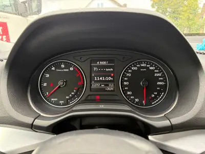 Audi Q2 1.4 TFSI Sport — SUV urbain dynamique, sans accident, révisions à jour — Miniatura 9