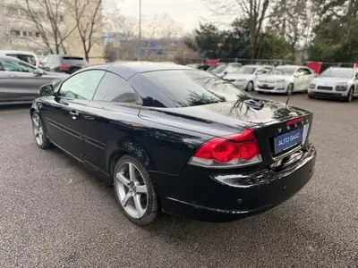 Volvo C70 2.4i Summum — Cabriolet élégant, moteur atmosphérique 170 ch — arrière
