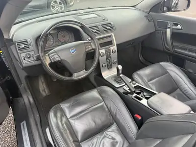 Volvo C70 2.4i Summum — Cabriolet élégant, moteur atmosphérique 170 ch — Miniature 9