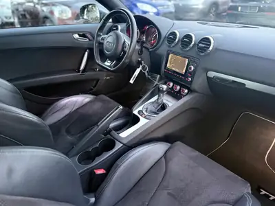 Audi TT Coupé 2.0 TFSI Quattro — Sportivité allemande, 232'000 km seulement — Miniature 8