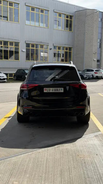Mercedes-Benz GLE 53 AMG 4matic+ — SUV premium 457 ch, hybride essence, 84'000 km — dashboard