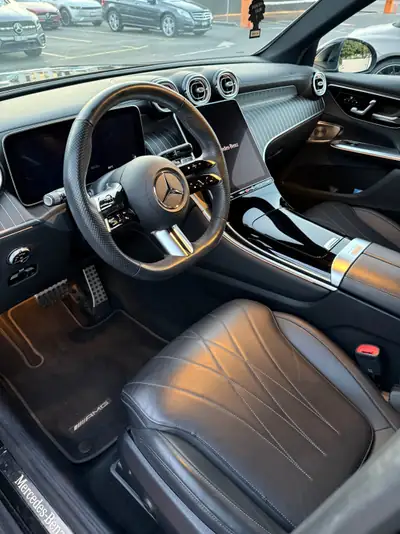 Mercedes-Benz GLC 300 AMG Line — SUV premium 4x4, 60'000 km, roues hiver incluses — Heckansicht