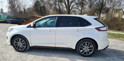 Ford Edge 2.0 TDCi 210 Sport 4x4 — SUV robuste, révisions complètes, 4 roues motrices — détail