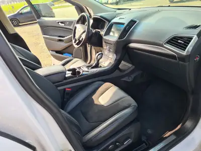 Ford Edge 2.0 TDCi 210 Sport 4x4 — SUV robuste, révisions complètes, 4 roues motrices — Miniature 10