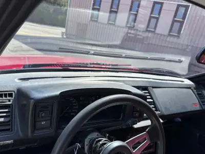 VW Scirocco 1.8 16V Scala — Coupé sportif vintage, moteur performant et design iconique — Miniatur 13