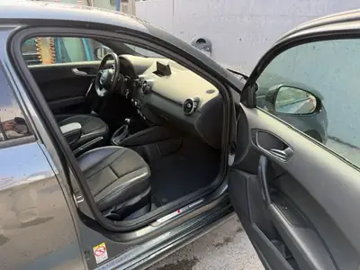 Audi A1 Sportback 1.4 TFSI 185 ch — Citadine dynamique, entretien soigné, sans accident — Miniature 7