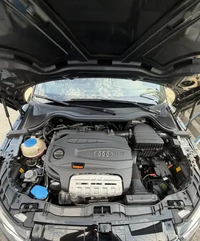 Audi A1 Sportback 1.4 TFSI 185 ch — Citadine dynamique, entretien soigné, sans accident — Miniature 11