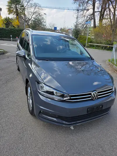 VW Touran 1.5 TSI Comfortline DSG — Monospace familial spacieux, très peu kilométré — vista esterna