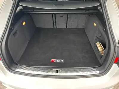 Audi RS4 4.2 V8 FSI Quattro — Break haute performance, 450 ch sans compromis — Miniatur 10
