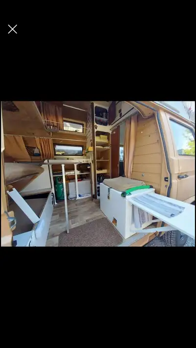 VW T2 1985 — Le mythique Combi vintage, 309'000 km, sans sinistre — interni