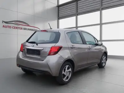 Toyota Yaris 1.5 Hybrid Luna — Citadine écologique et économique, entretien complet — Miniature 7