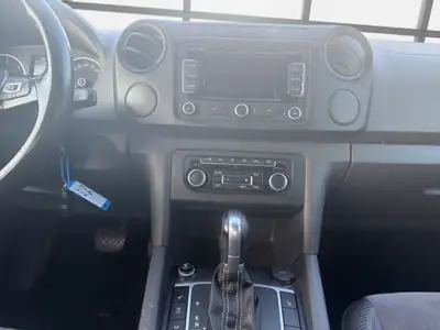 VW Amarok 2.0 BiTDI Highline 4Motion — Pick-up robuste, entretien impeccable, tout-terrain permanent — Miniature 14