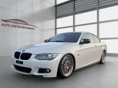 BMW 325i xDrive Coupé — Sportivité et élégance, entretien impeccable — vue extérieure