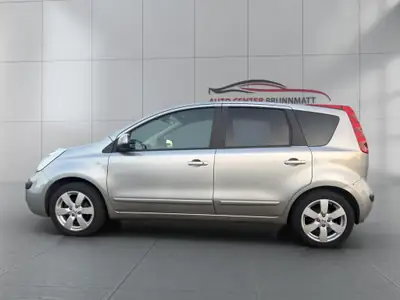 Nissan Note 1.6 Acenta — Monospace pratique, automatique, entretien récent — intérieur