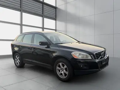 Volvo XC60 D5 AWD — SUV robuste diesel, transmission automatique, sans sinistre — arrière