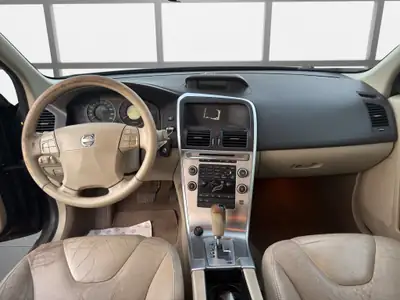 Volvo XC60 D5 AWD — SUV robuste diesel, transmission automatique, sans sinistre — Miniature 13
