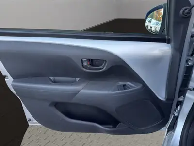 Citroën C1 1.0 e-VTi Stop&Start Shine — Petite citadine économique sans accident — Miniature 12