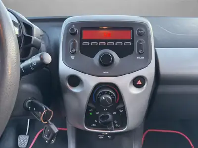 Citroën C1 1.0 e-VTi Stop&Start Shine — Petite citadine économique sans accident — Miniature 15