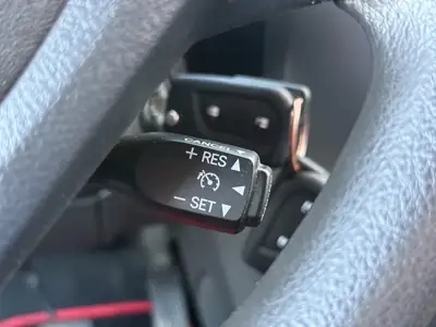 Citroën C1 1.0 e-VTi Stop&Start Shine — Petite citadine économique sans accident — Miniature 22