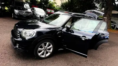 MINI Countryman Cooper ALL4 — SUV compact polyvalent, 4 roues motrices, automatique — Miniature 15