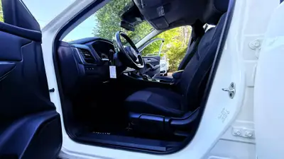 Nissan Qashqai 1.3 DIG-T MHEV Tekna Xtronic 4x4 — SUV hybride essence, 4 roues motrices, 176'000 km — Miniature 13