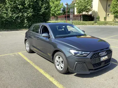 Audi A1 1.0 30 TFSI — Citadine dynamique, faible kilométrage et consommation maîtrisée — vue extérieure