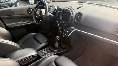 MINI Countryman Cooper S E ALL4 PHEV — Hybride rechargeable performant, 158'000 km — détail